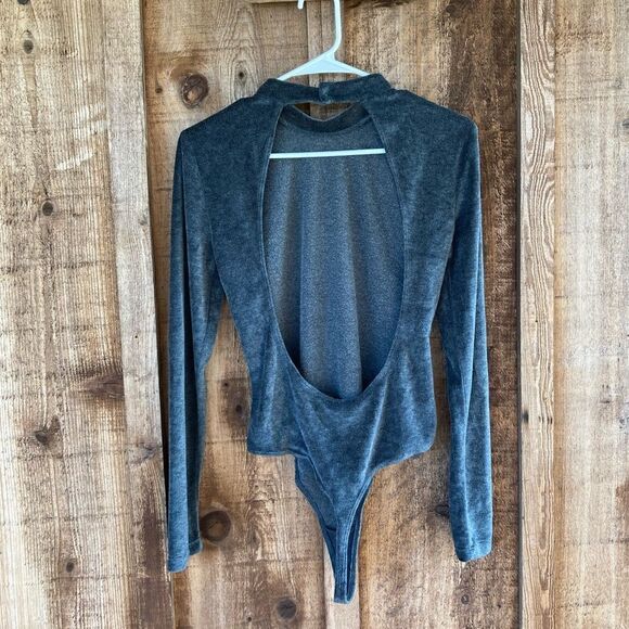 Urban Outfitters Out From Under Velvet Open Back Snap Neck Grey Body Suit - Picture 4 of 7